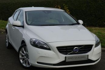 Volvo V40 2.0 D3 SE Lux Nav Hatchback 5dr Diesel Manual Euro 5 (s/s) (150 