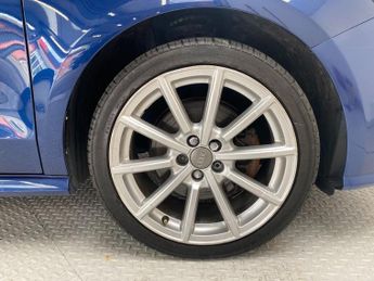 AUDI A1 1.6 TDI S line Hatchback 3dr Diesel Manual Euro 6 (s/s) (116 ps)