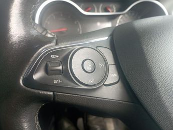 VAUXHALL CROSSLAND 1.2 Turbo Elite Nav SUV 5dr Petrol Auto Euro 6 (s/s) (130 ps)