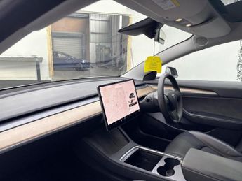 TESLA Model 3 (Dual Motor) Long Range Saloon 4dr Electric Auto 4WDE (346 ps)