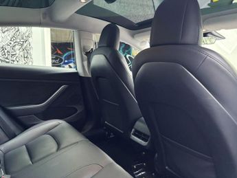 TESLA Model 3 (Dual Motor) Long Range Saloon 4dr Electric Auto 4WDE (346 ps)