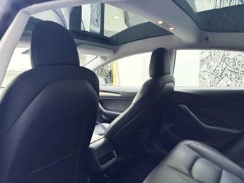 TESLA Model 3 (Dual Motor) Long Range Saloon 4dr Electric Auto 4WDE (346 ps)