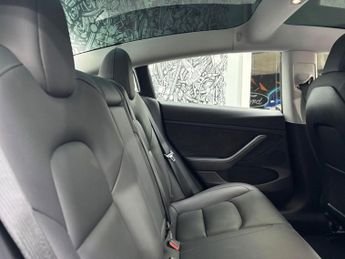 TESLA Model 3 (Dual Motor) Long Range Saloon 4dr Electric Auto 4WDE (346 ps)