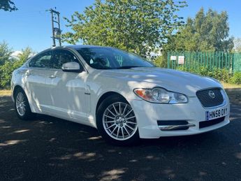 Jaguar XF 2.7d V6 Luxury Saloon 4dr Diesel Auto Euro 4 (207 ps)