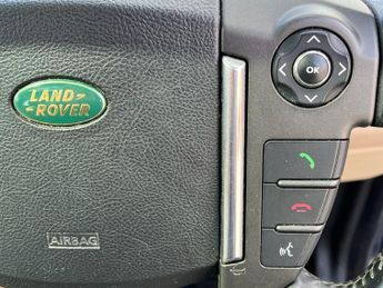 LAND ROVER DISCOVERY 4 3.0 TD V6 HSE SUV 5dr Diesel Auto 4WD Euro 4 (245 ps)