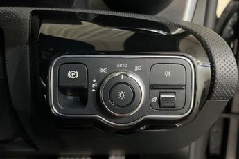 MERCEDES-BENZ CLA 1.3 CLA200 AMG Line Coupe 4dr Petrol 7G-DCT Euro 6 (s/s) (163 ps