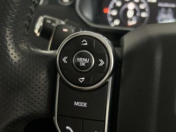 LAND ROVER RANGE ROVER SPORT 3.0 SD V6 HSE SUV 5dr Diesel Auto 4WD Euro 6 (s/s) (306 ps)