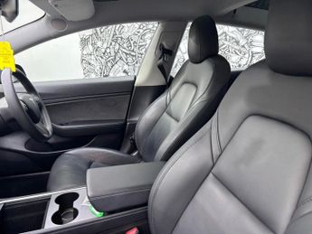 TESLA Model 3 (Dual Motor) Long Range Saloon 4dr Electric Auto 4WDE (346 ps)