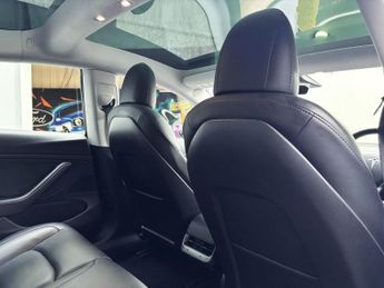 TESLA Model 3 (Dual Motor) Long Range Saloon 4dr Electric Auto 4WDE (346 ps)
