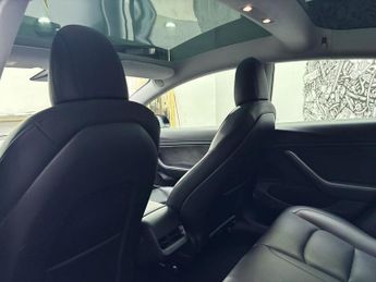TESLA Model 3 (Dual Motor) Long Range Saloon 4dr Electric Auto 4WDE (346 ps)