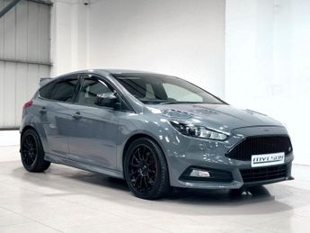 Ford Focus 2.0T EcoBoost ST-3 Hatchback 5dr Petrol Manual Euro 6 (s/s) (250