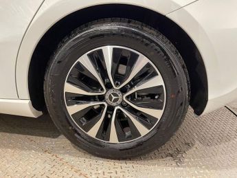 MERCEDES-BENZ A-CLASS 1.3 A180 SE Hatchback 5dr Petrol 7G-DCT Euro 6 (s/s) (136 ps)