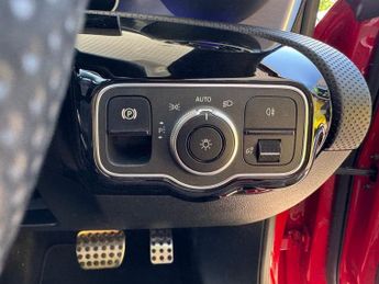 MERCEDES-BENZ CLA 1.3 CLA200 AMG Line (Premium) Coupe 4dr Petrol 7G-DCT Euro 6 (s/