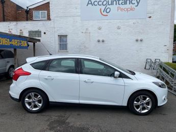 FORD FOCUS 1.6 Zetec Hatchback 5dr Petrol Manual Euro 5 (125 ps)