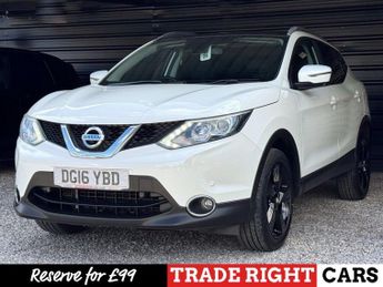 Nissan Qashqai 1.5 DCi N-Connecta [Pan Roof] 2WD 5dr - LOW MILEAGE