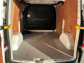 FORD TRANSIT CUSTOM 1.0 340 EcoBoost 13.6kWh Leader Panel Van 5dr Petrol Plug-in Hyb