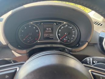 AUDI A1 1.0 TFSI Sport Hatchback 3dr Petrol S Tronic Euro 6 (s/s) (95 ps