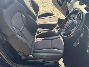 AUDI A1 1.0 TFSI Sport Hatchback 3dr Petrol S Tronic Euro 6 (s/s) (95 ps