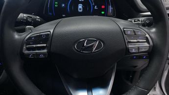 HYUNDAI IONIQ 38.3kWh Premium Hatchback 5dr Electric Auto (136 ps)