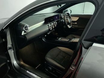 MERCEDES-BENZ CLA 1.3 CLA180h MHEV AMG Line (Premium) Coupe 4dr Petrol Hybrid 7G-D