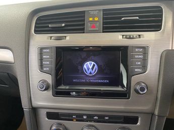 VOLKSWAGEN GOLF 1.6 TDI BlueMotion Tech Match Hatchback 5dr Diesel DSG Euro 5 (s