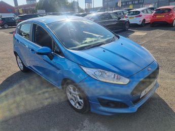 Ford Fiesta 1.4 TDCi DPF Zetec Hatchback 5dr Diesel Manual (104 g/km, 69 bhp