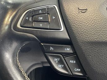 FORD KUGA 2.0 TDCi EcoBlue Vignale SUV 5dr Diesel Powershift AWD Euro 6 (s