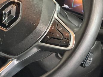 RENAULT CLIO 1.6 E-TECH Iconic Hatchback 5dr Petrol Hybrid Auto Euro 6 (s/s) 