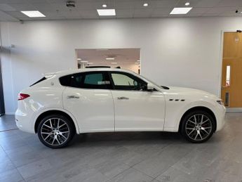 MASERATI LEVANTE 3.0D V6 SUV 5dr Diesel ZF 4WD Euro 6 (s/s) (275 ps)
