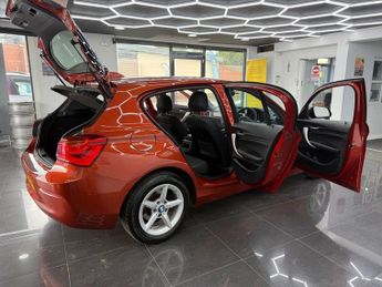 BMW 1 SERIES 1.5 118i SE Hatchback 5dr Petrol Auto Euro 6 (s/s) (136 ps)