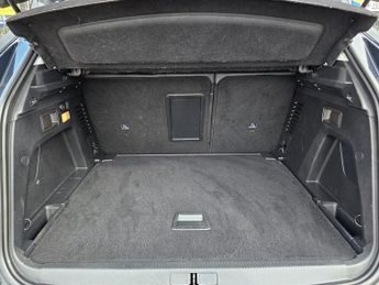 PEUGEOT 3008 1.2 PureTech Allure SUV 5dr Petrol Manual Euro 6 (s/s) (130 ps)