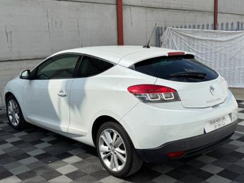 RENAULT MEGANE 1.5 dCi ENERGY Dynamique TomTom Coupe 3dr Diesel Manual Euro 5 (