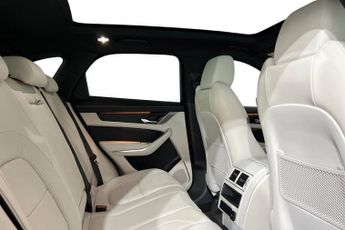 JAGUAR F-PACE 2.0 P250i R-Dynamic Black SUV 5dr Petrol Auto AWD Euro 6 (s/s) (