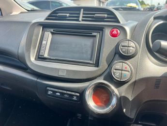 HONDA JAZZ 1.4 i-VTEC ES Plus Hatchback 5dr Petrol CVT Euro 5 (99 ps)