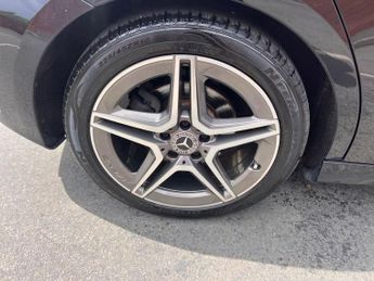 MERCEDES-BENZ A-CLASS 1.3 A200 AMG Line (Executive) Hatchback 5dr Auto Petrol 7G-DCT E