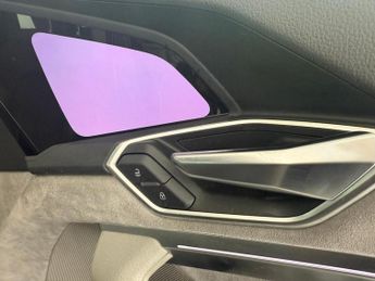 AUDI E-TRON 55 Launch Edition SUV 5dr Electric Auto quattro 95kWh (408 ps)