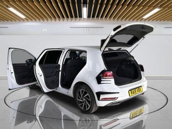 VOLKSWAGEN GOLF 1.6 TDI Match Hatchback 5dr Diesel DSG Euro 6 (s/s) (115 ps)