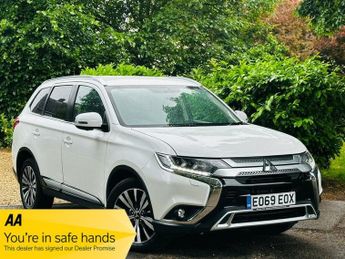 Mitsubishi Outlander 2.0 MIVEC Exceed SUV 5dr Petrol CVT 4WD Euro 6 (s/s) (150 ps)