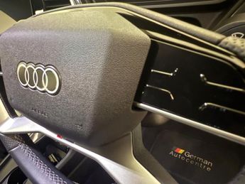 AUDI Q4 E-TRON 40 S line Sportback 5dr Electric Auto 82kWh (204 ps)