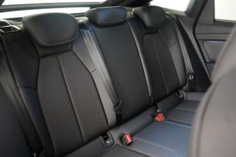 AUDI Q4 E-TRON 40 S line Sportback 5dr Electric Auto 82kWh (204 ps)