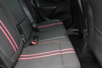 VAUXHALL CROSSLAND 1.2 Turbo SRi Nav SUV 5dr Petrol Auto Euro 6 (s/s) (130 ps)