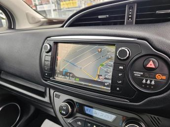 TOYOTA YARIS AUTOMATIC 1.5 VVT-h Excel Hatchback 5dr Petrol Hybrid E-CVT Euro