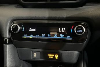 TOYOTA YARIS 1.5 VVT-h Design Hatchback 5dr Petrol Hybrid E-CVT Euro 6 (s/s) 
