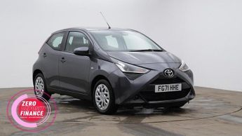 Toyota AYGO 1.0 VVT-i x-play Hatchback 5dr Petrol Manual Euro 6 (s/s) (71 ps