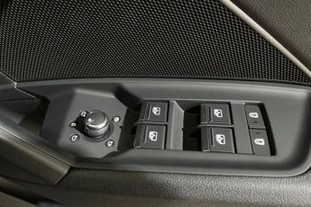 AUDI A3 1.4 TFSIe 40 Sport Sportback 5dr Petrol Plug-in Hybrid S Tronic 