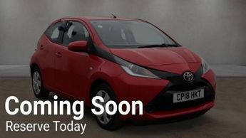 Toyota AYGO 1.0 VVT-i x-play Hatchback 5dr Petrol x-shift Euro 6 (71 ps)