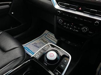 KIA NIRO 4 5d 202 BHP
