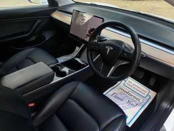 TESLA Model 3 Standard Range Plus Saloon 4dr Electric Auto RWD (241 bhp)