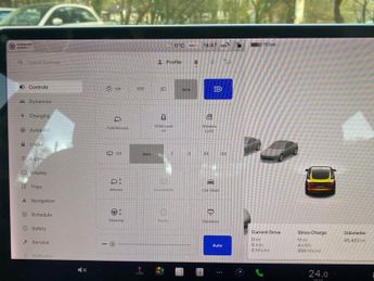 TESLA Model 3 Standard Range Plus Saloon 4dr Electric Auto RWD (241 bhp)