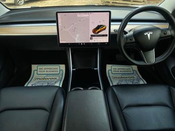 TESLA Model 3 Standard Range Plus Saloon 4dr Electric Auto RWD (241 bhp)